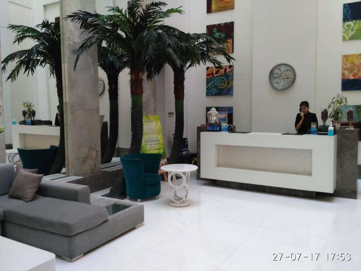 The Ashtan Sarovar Portico Ню Делхи Екстериор снимка